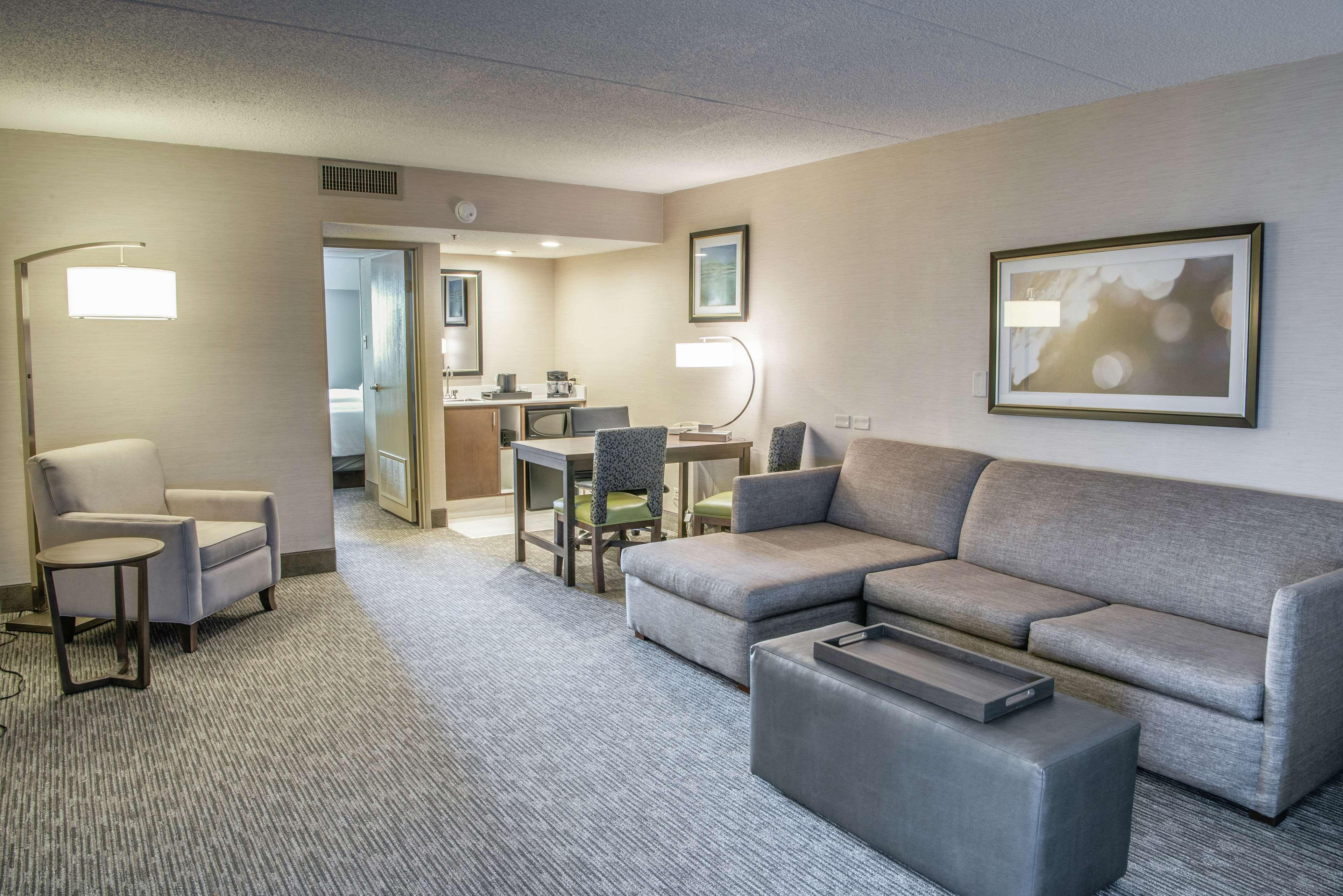 Embassy Suites By Hilton Chicago Schaumburg Woodfield Eksteriør bilde