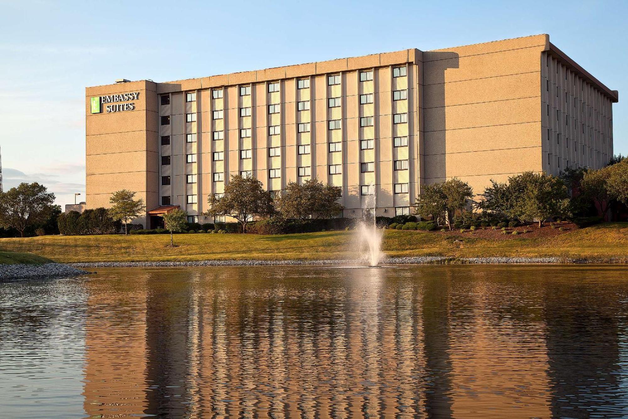 Embassy Suites By Hilton Chicago Schaumburg Woodfield Eksteriør bilde